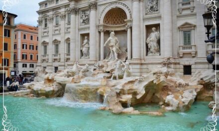 Its majesty the Trevi Fountain