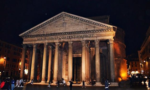 Face to face with Pantheon in Rome